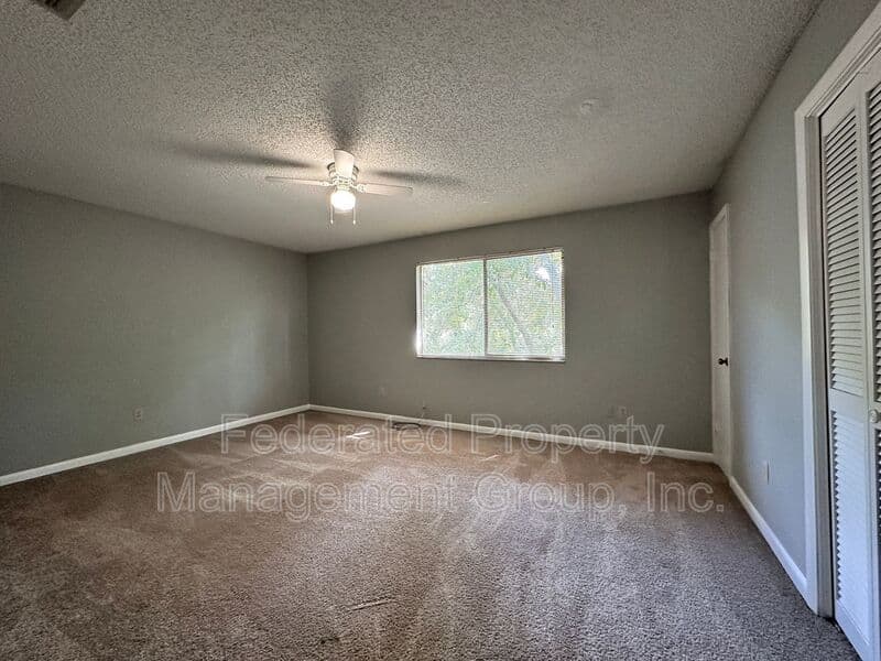 JACKSONVILLE House: 4443 WINDERGATE DR