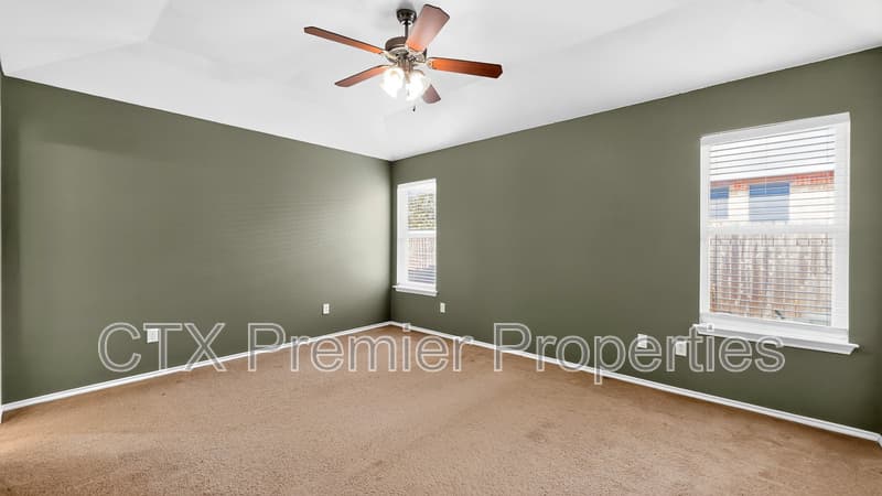 Copperas Cove House: 1108 Dixon Circle