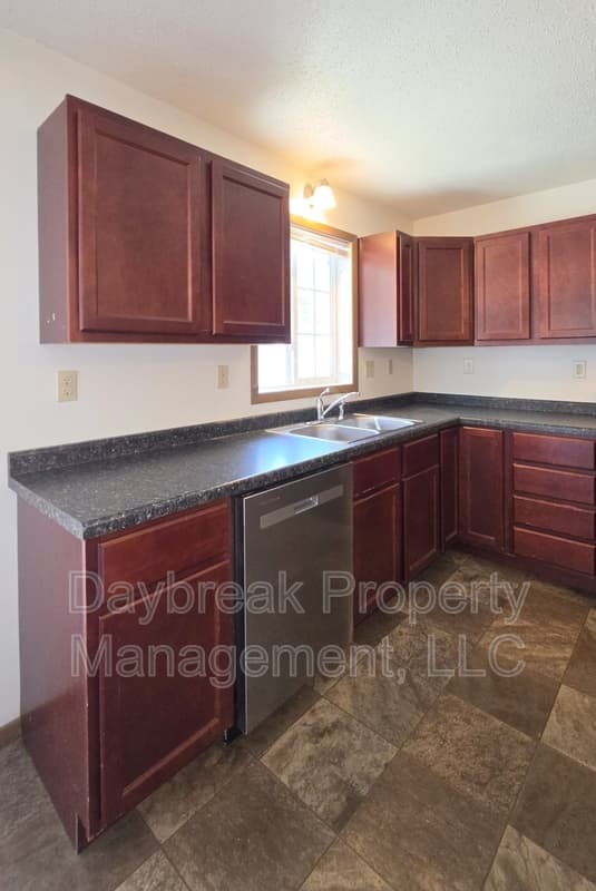 Moorhead Condo: 317 16th Street South - 5
