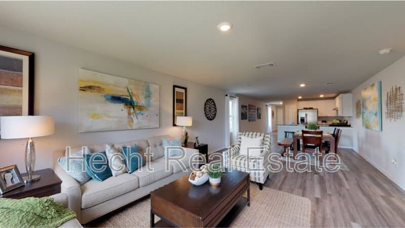 Seguin House: 9269 James Bowie