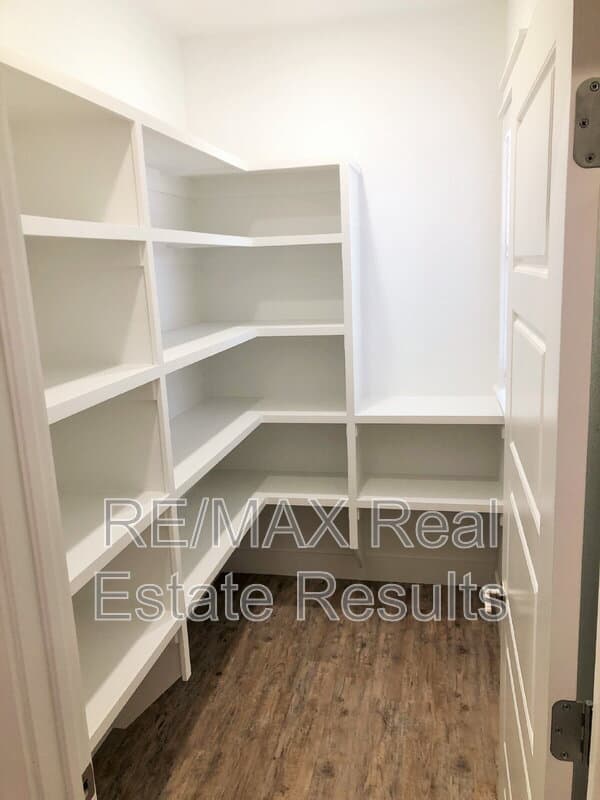 Pea Ridge Condo: 1713 Tracey Rd