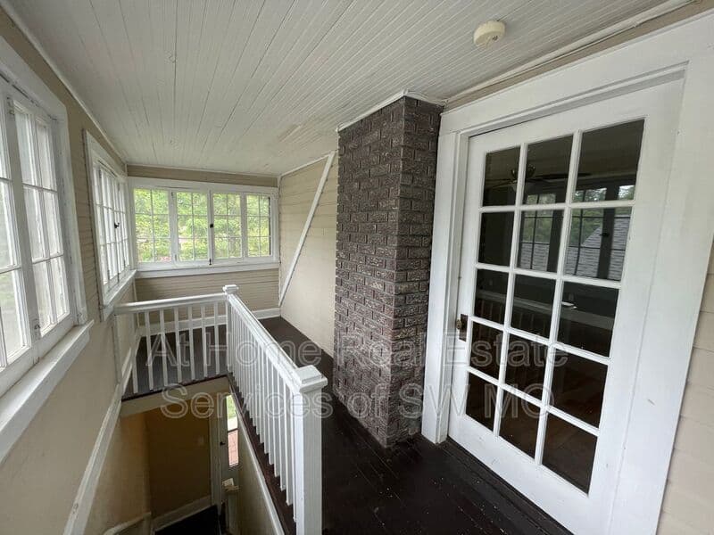 Springfield Townhome: 746 S Fremont Ave