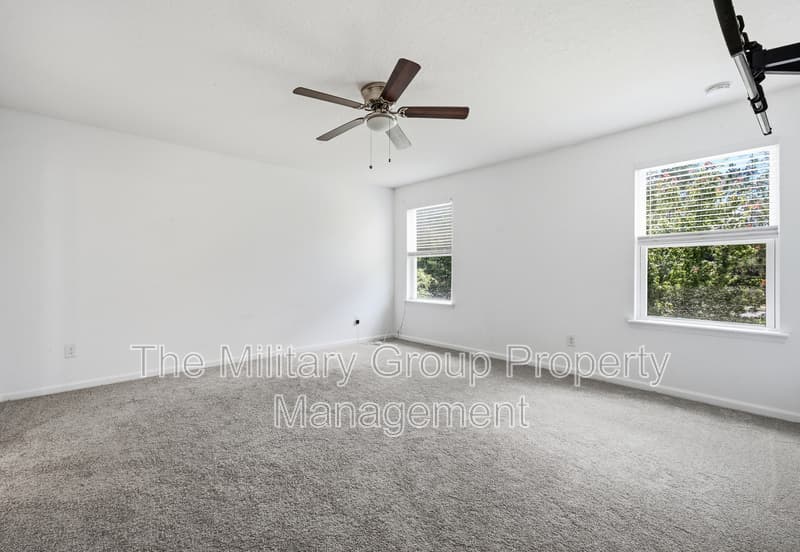 Orange Park House: 391 Hepburn Rd