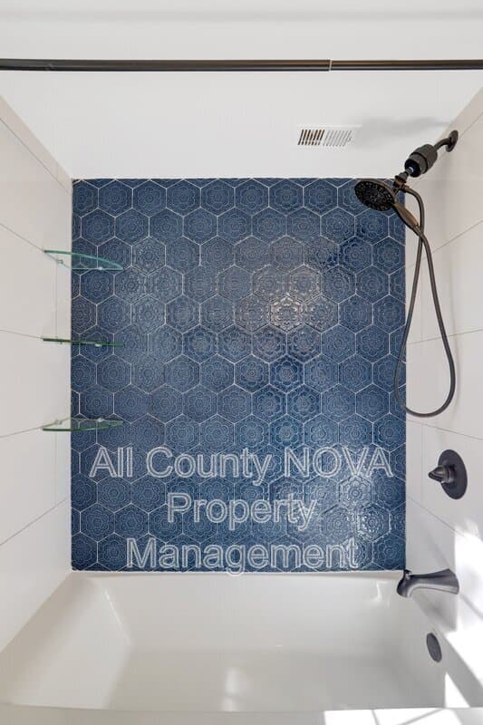 Arlington Condo: 2994 S Columbus St