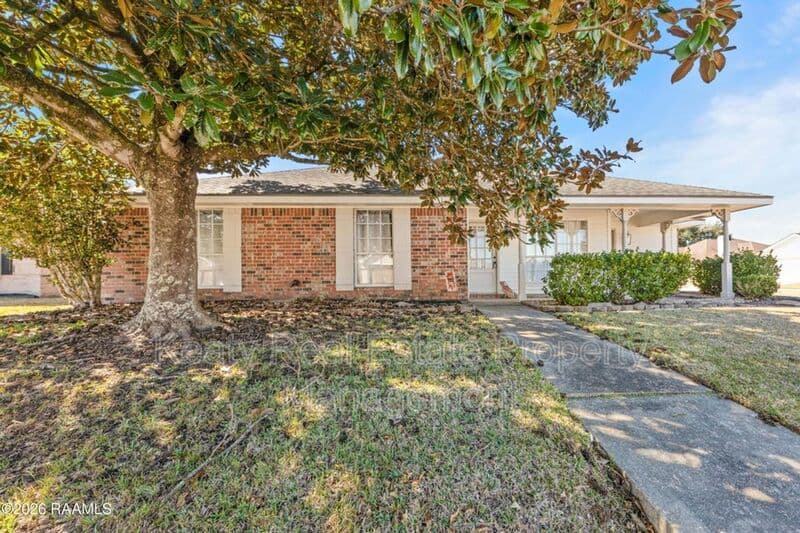 Youngsville House: 313 Wallingsford Cir