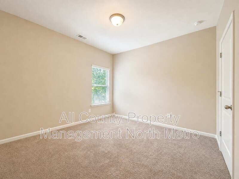 Canton House: 242 Hickory Commons Way