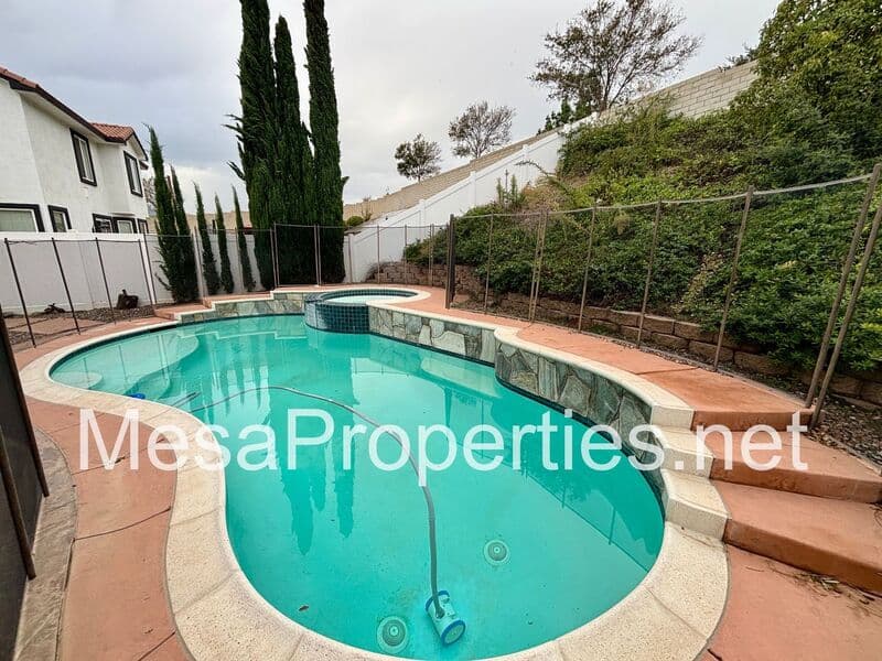 San Bernardino House: 3284 Greystone Rd