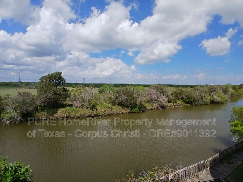 Corpus Christi Townhome: 4401 River Valley Dr