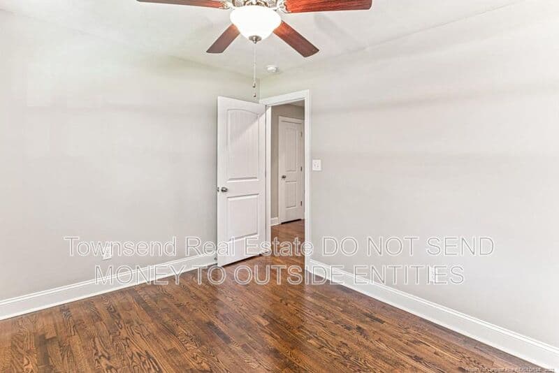 Fayetteville House: 315 Westview Dr.