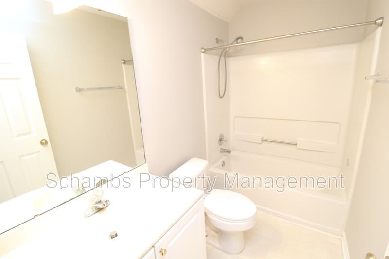 Durham House: 510 Wheeling Cir