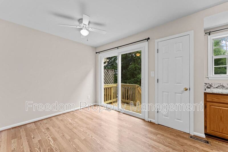 Manassas Townhome: 8644 Sanderling Dr