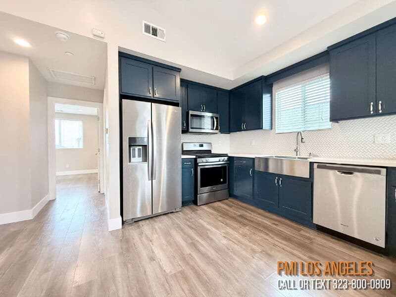 Los Angeles Townhome: 3650 Percy Street