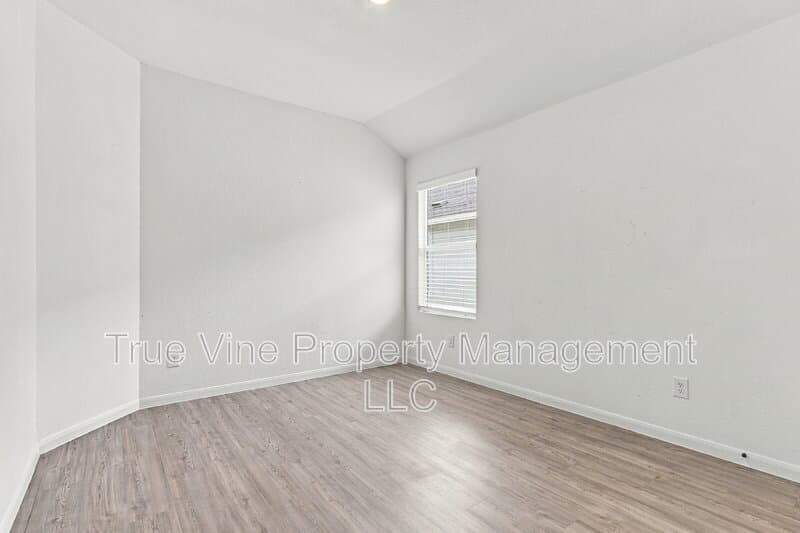 San Antonio House: 14011 Southton Basin