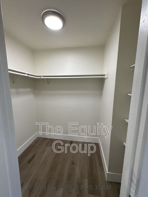 Visalia House: 3515 W Campus Ave -1
