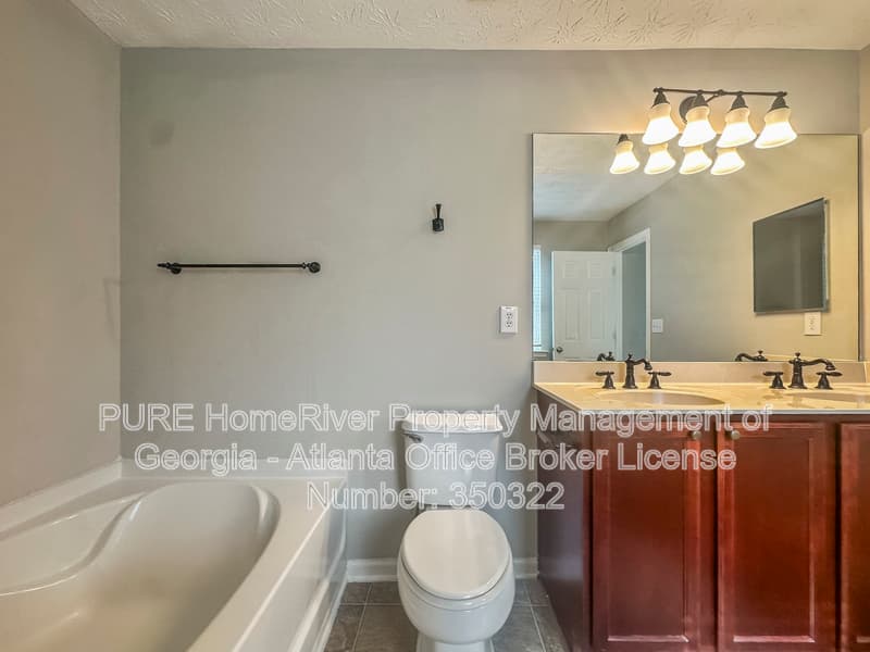 Atlanta House: 2613 Waterdale Rd SW
