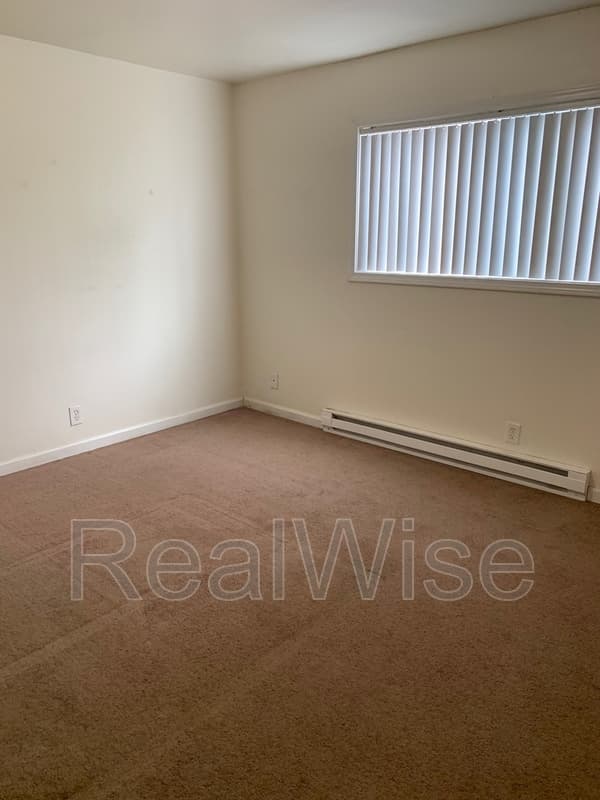 Portland Condo: 8415 N Fessenden St