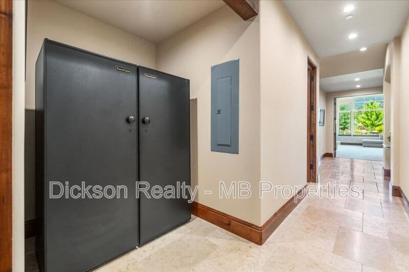 Reno House: 6645 De Chardin Lane