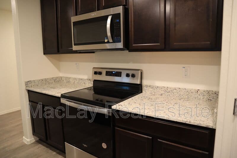 Casa Grande House: 1520 E Kendall pl