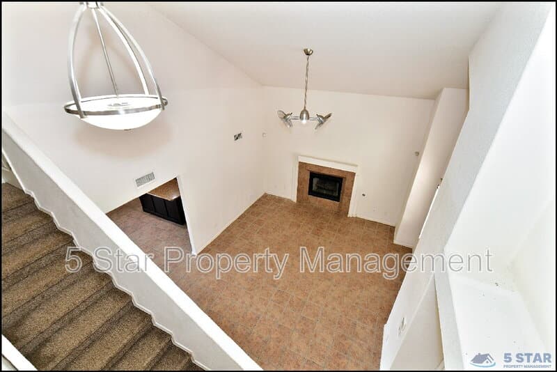 El Paso House: 6372 Franklin Ridge Dr !!