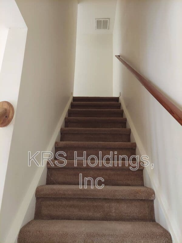 Harrisonburg Townhome: 1143 Commercial Ct