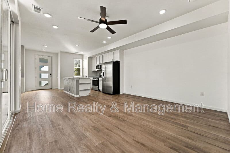 Erie Townhome: 1364 Penner Dr