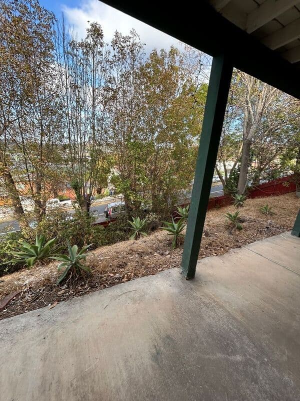 La Mesa House: 4040 Yale Ave
