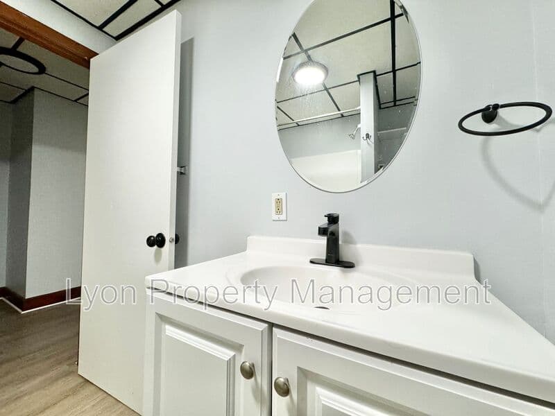 Pawtucket Condo: 193 Summit Street