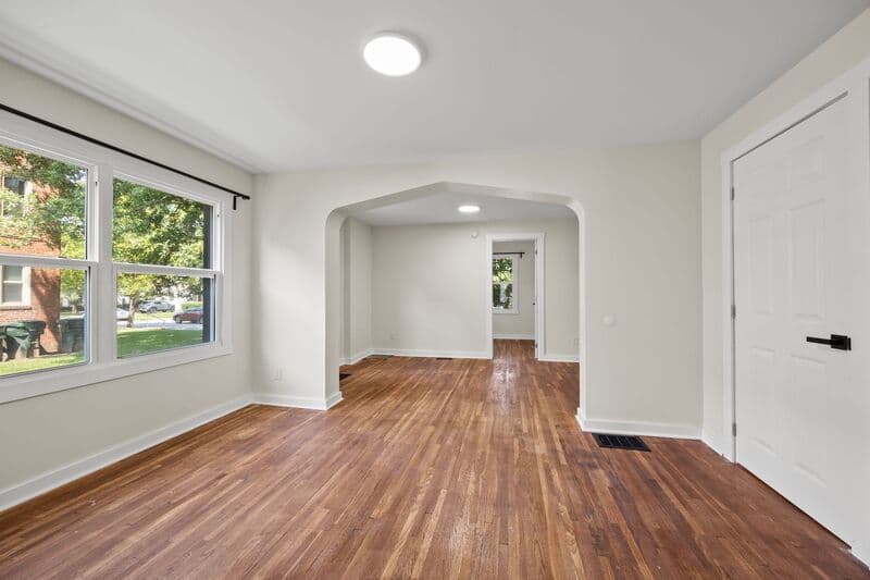 Columbus Condo: 1383 Eastview