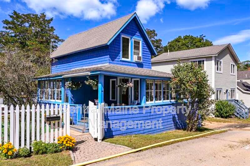 Old Orchard Beach House: 20 13th Street