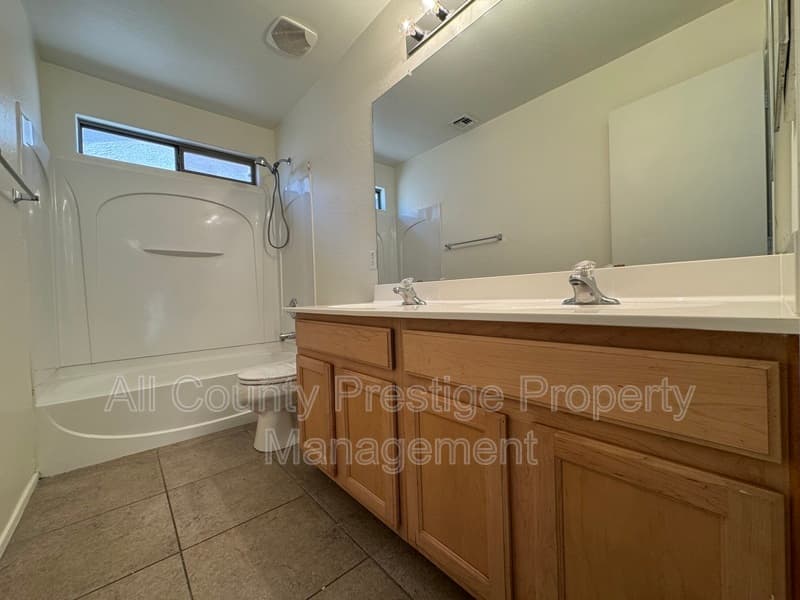 Laveen House: 6859 W Darrel Road