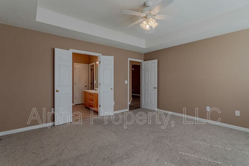 Greer House: 126 Cotter Lane