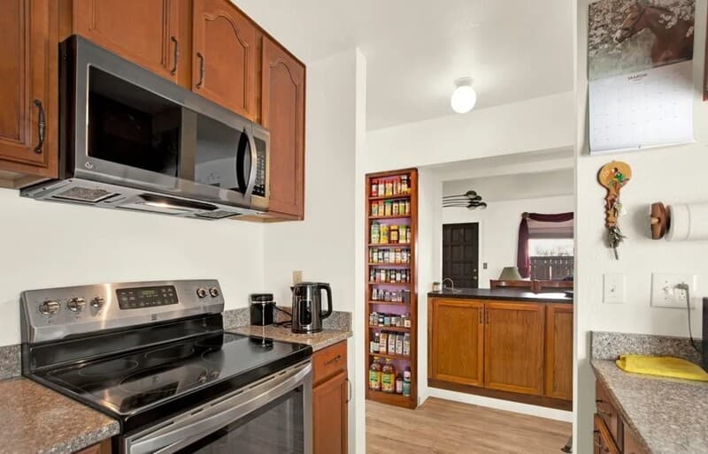 Aurora House: 15057 E Jarvis Pl