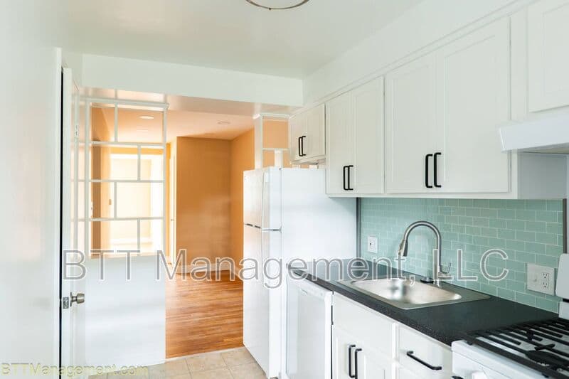 Silver Spring Condo: 8805 Plymouth St - 4