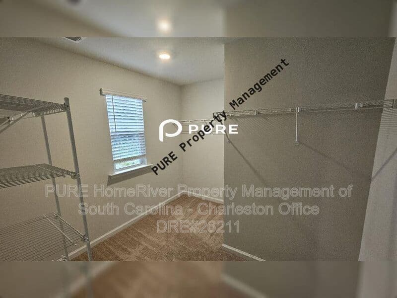 Summerville House: 108 Sweet Cherry Ln