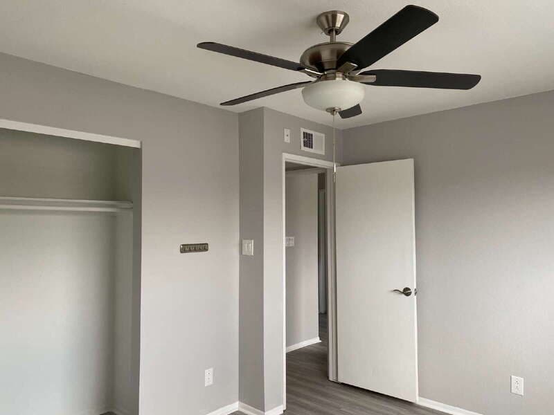 Phoenix Condo: 5525 East Thomas Road