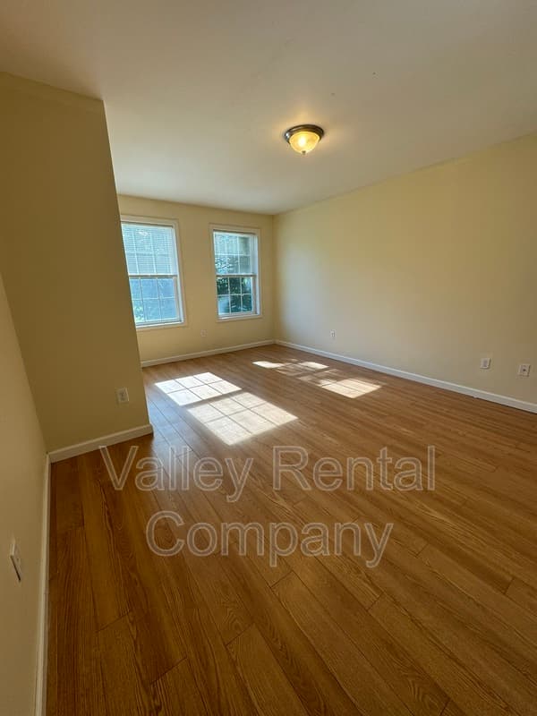 Hadley Condo: 201 Middle Street - 1