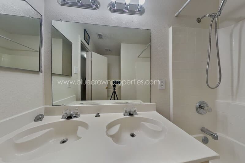 Crowley House: 12109 Wolfson St