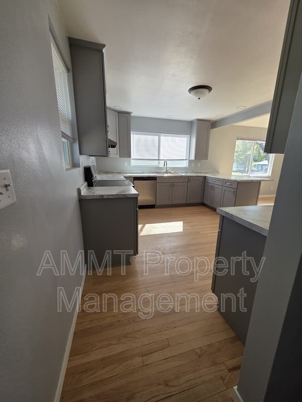 Marion House: 1095 3rd Street