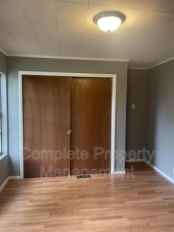 Fairfield House: 6629 Grasselli Road