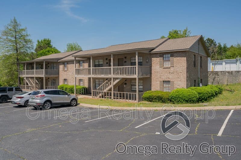 Phenix City Apartment: 901 25th Ave