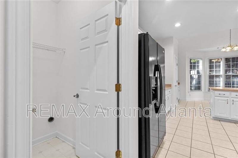 Roswell House: 235 Arbor Creek Way