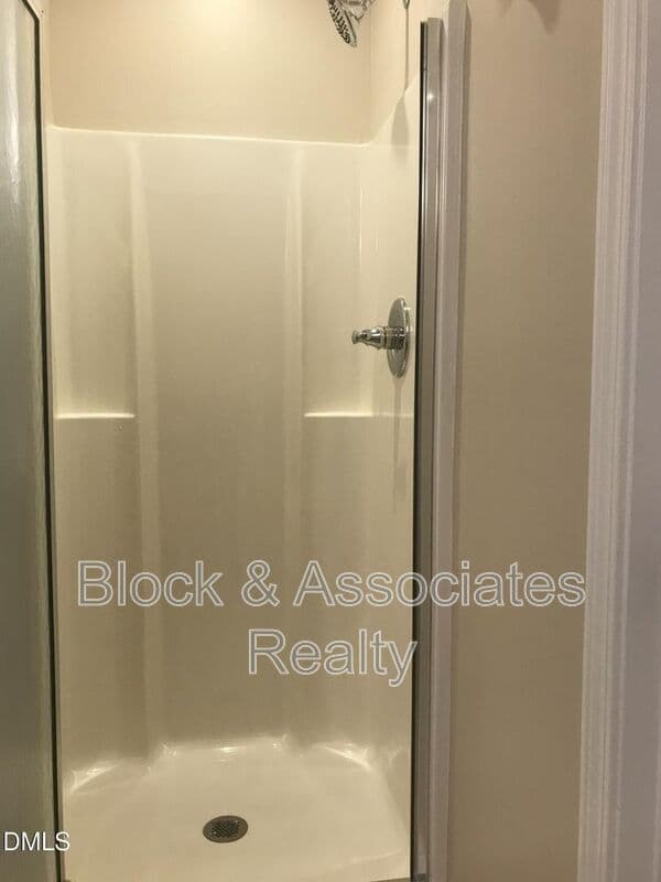 Raleigh House: 9807 Castain Drive