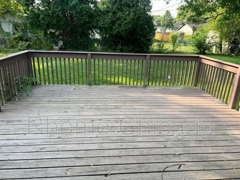 Carol Stream House: 564 Chippewa Trail