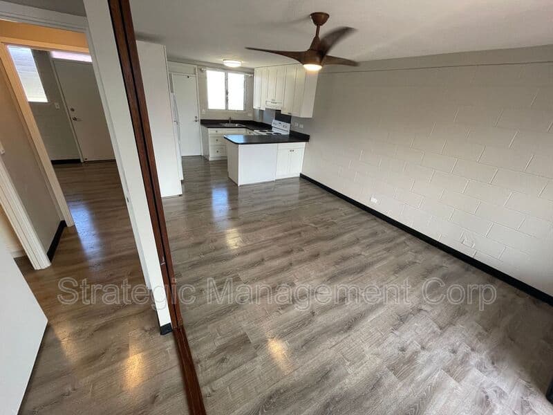 Kailua Condo: 82 Kihapai Street