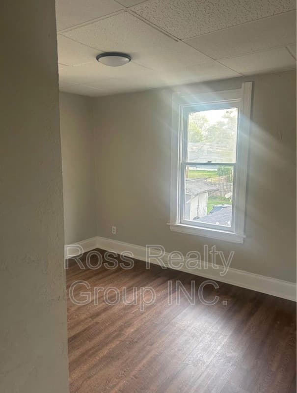 Toledo Condo: 301 Eastern