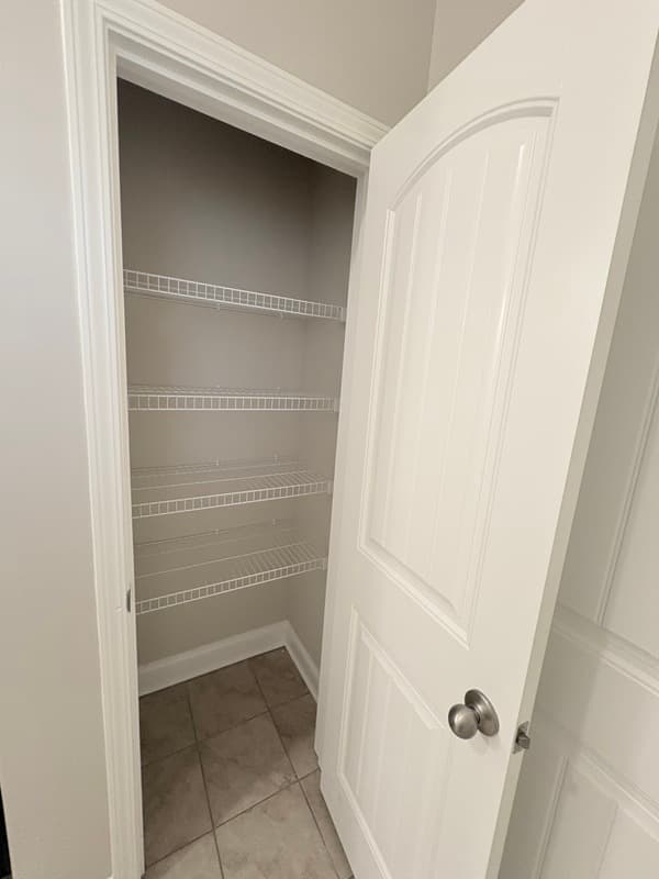 Blythewood House: 676 Scarlet Baby Dr
