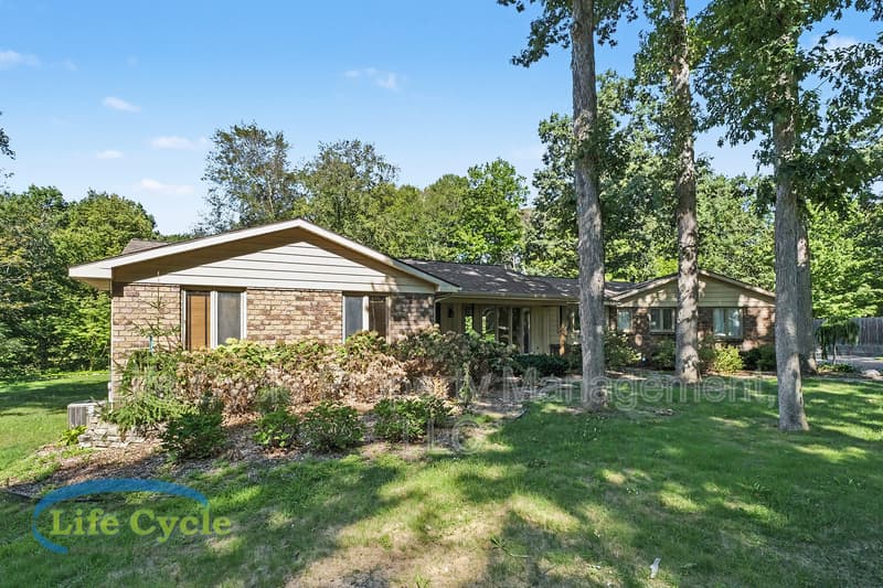Hudsonville Condo: 4395 Shady Oak Court - 1