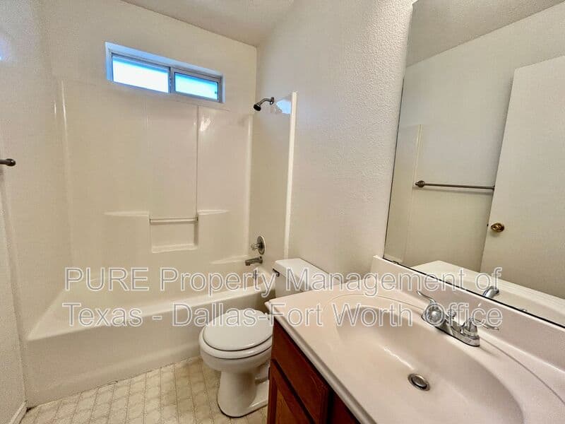 Burleson House: 824 Blue Ridge Drive
