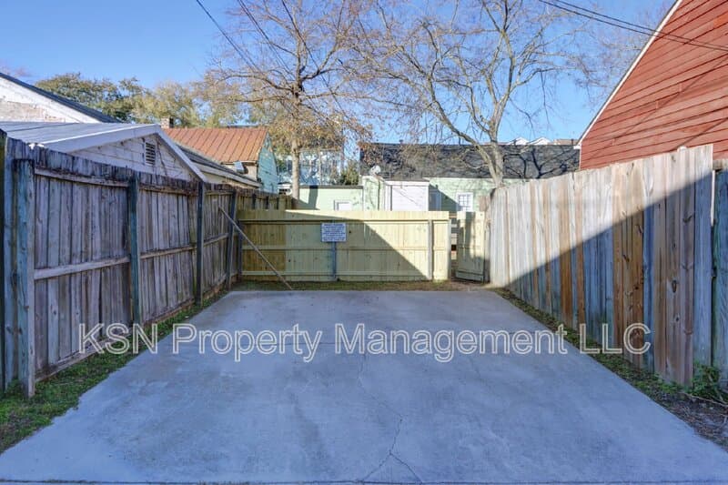 Savannah Condo: 543 East Harris Street