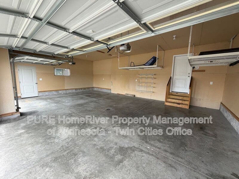Rochester House: 3453 Ridgeline Dr SE